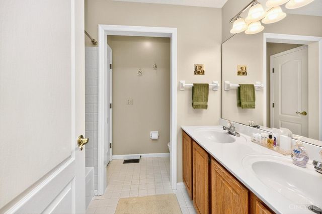 10070 Carrousel Court, Symmes Twp, OH 45140