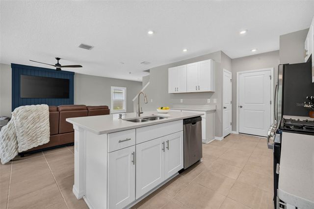 5951 MAIDENSTONE WAY, Palmetto, FL 34221