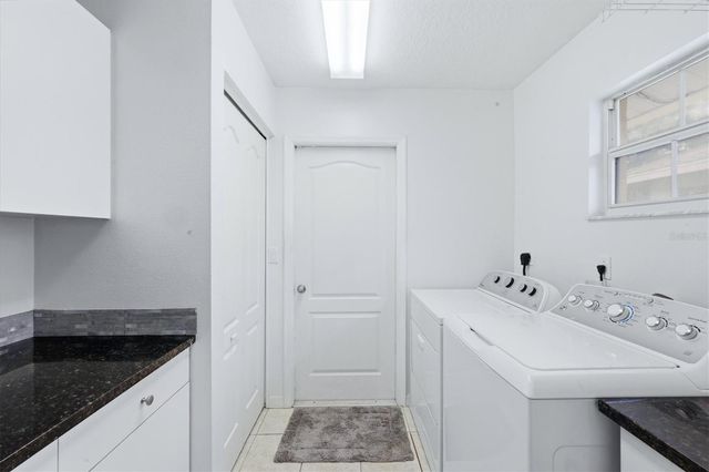 4380 IOLA DRIVE, Sarasota, FL 34231