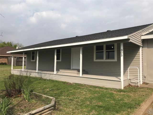 303 Raymond Street, Farmersville, TX 75442