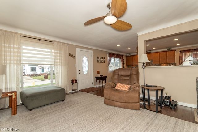 8325 Kenton Avenue, Parma, OH 44129