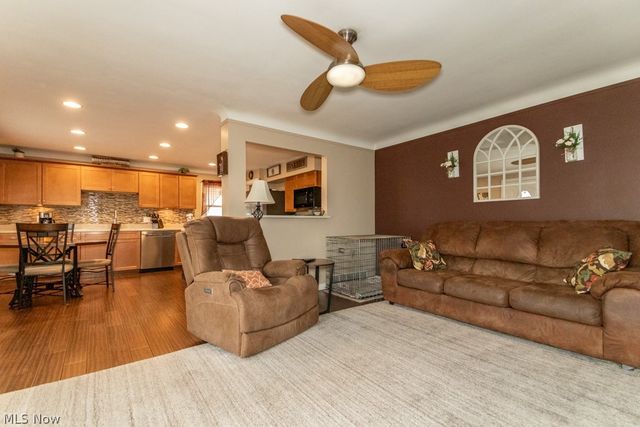 8325 Kenton Avenue, Parma, OH 44129