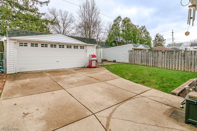 8325 Kenton Avenue, Parma, OH 44129