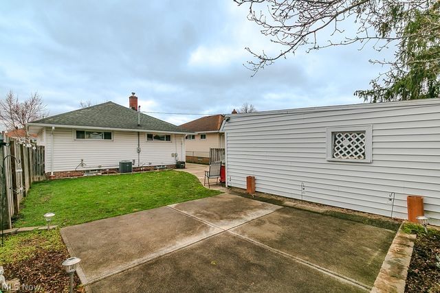 8325 Kenton Avenue, Parma, OH 44129