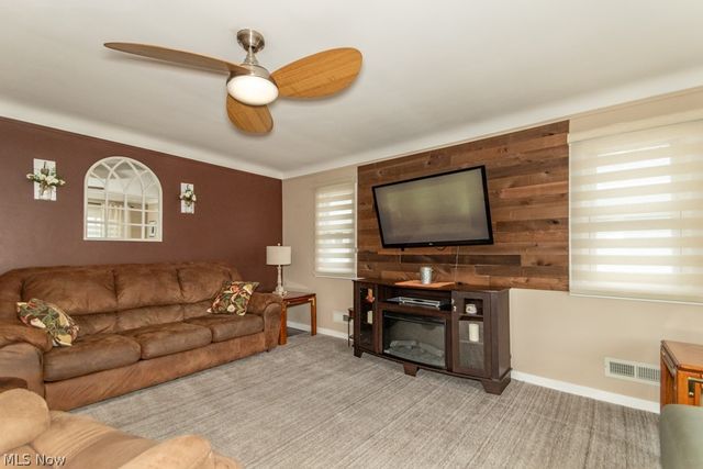 8325 Kenton Avenue, Parma, OH 44129