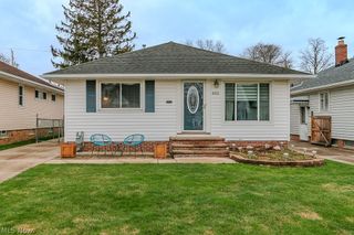 8325 Kenton Avenue, Parma, OH 44129