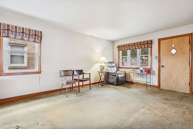 1822 N 23rd Avenue, Melrose Park, IL 60160