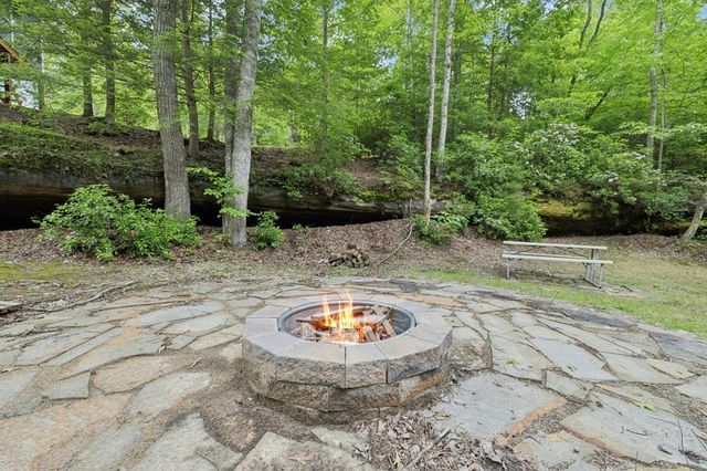 1092 Grandview Way, Jamestown, TN 38556