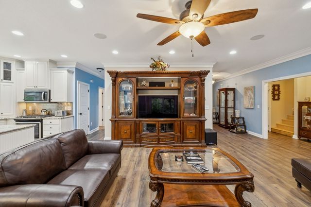 1092 Grandview Way, Jamestown, TN 38556