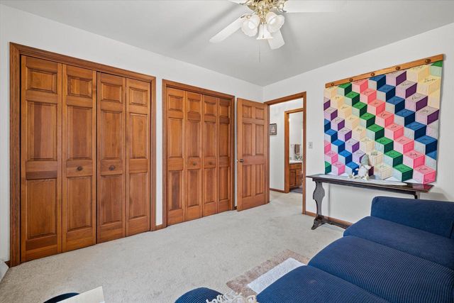 W350N6781 Baltic Pass, Oconomowoc, WI 53066