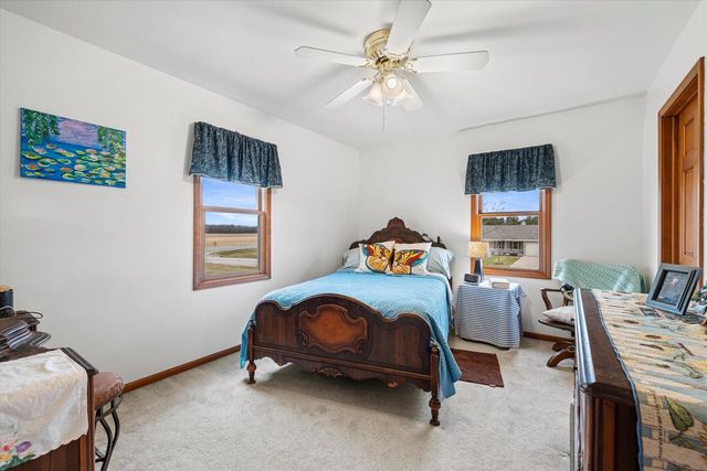 W350N6781 Baltic Pass, Oconomowoc, WI 53066