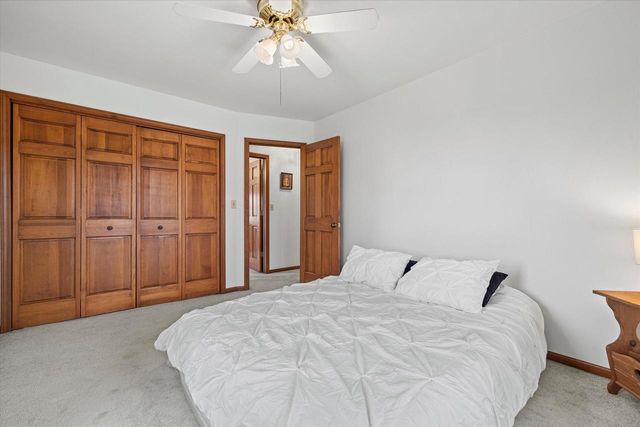 W350N6781 Baltic Pass, Oconomowoc, WI 53066