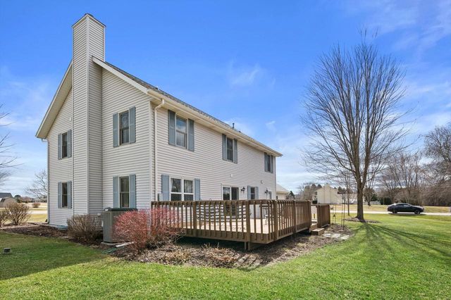 W350N6781 Baltic Pass, Oconomowoc, WI 53066