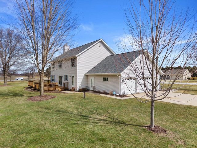 W350N6781 Baltic Pass, Oconomowoc, WI 53066