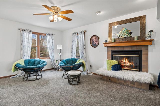 W350N6781 Baltic Pass, Oconomowoc, WI 53066