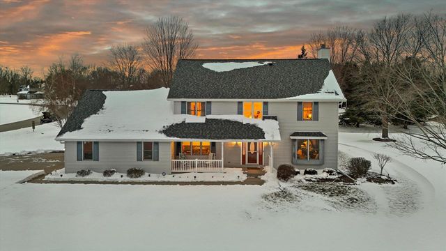 W350N6781 Baltic Pass, Oconomowoc, WI 53066