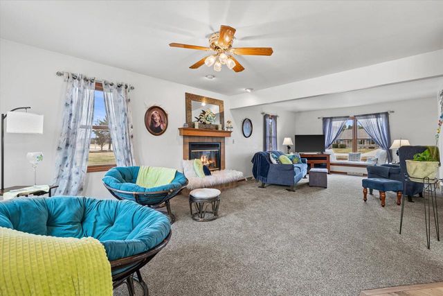 W350N6781 Baltic Pass, Oconomowoc, WI 53066