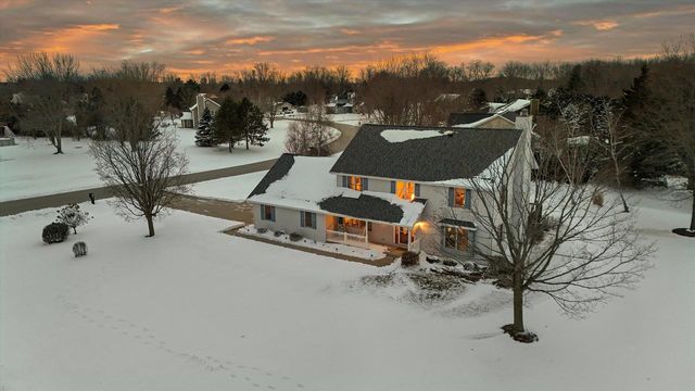 W350N6781 Baltic Pass, Oconomowoc, WI 53066