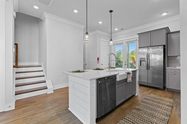 802 Kings Oak Court 7, Charleston, SC 29492