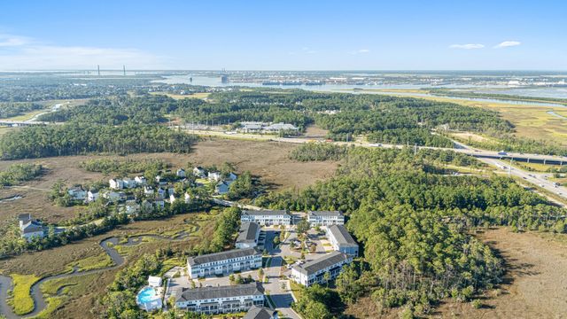 802 Kings Oak Court 7, Charleston, SC 29492