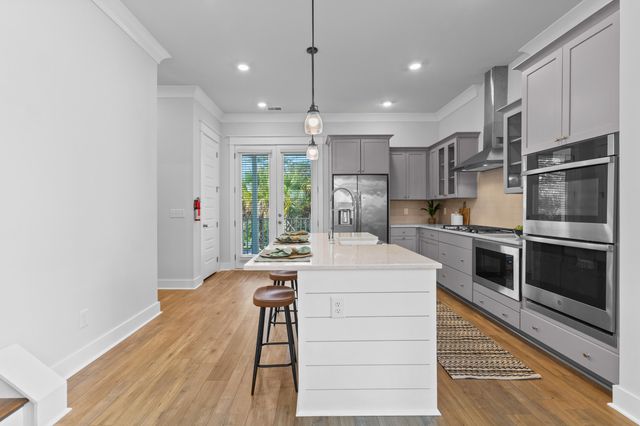 802 Kings Oak Court 7, Charleston, SC 29492