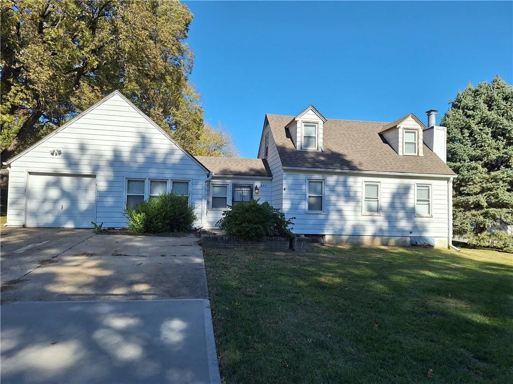 804 E Gudgell Avenue, Independence, MO 64055