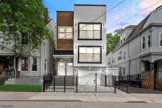 30 Fabyan Pl, Newark City, NJ 07108