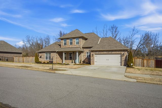 208 Faraway Hills Dr, Gallatin, TN 37066