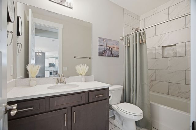 208 Faraway Hills Dr, Gallatin, TN 37066