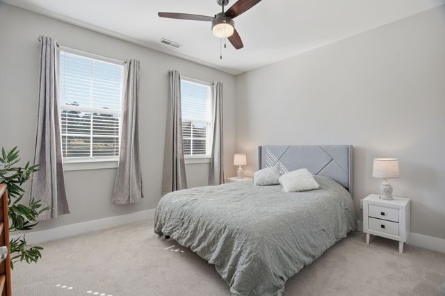 208 Faraway Hills Dr, Gallatin, TN 37066