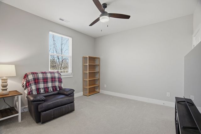 208 Faraway Hills Dr, Gallatin, TN 37066