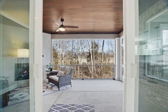 208 Faraway Hills Dr, Gallatin, TN 37066