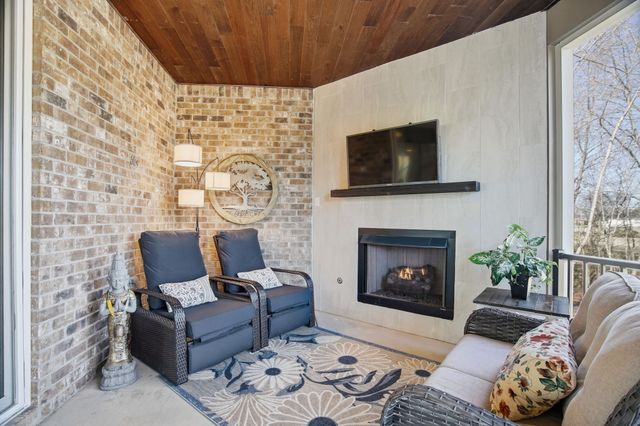 208 Faraway Hills Dr, Gallatin, TN 37066