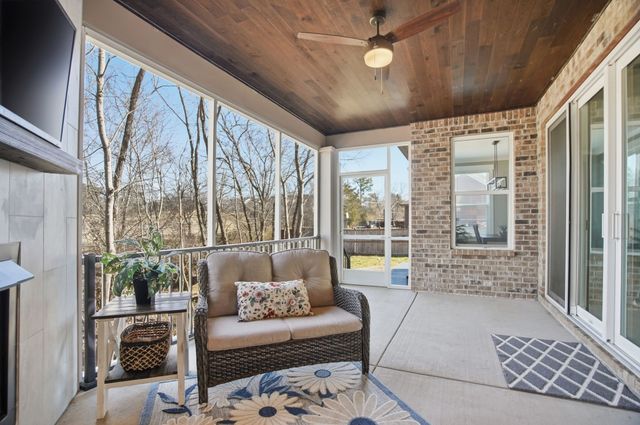 208 Faraway Hills Dr, Gallatin, TN 37066