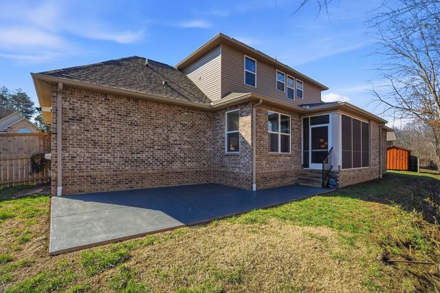 208 Faraway Hills Dr, Gallatin, TN 37066