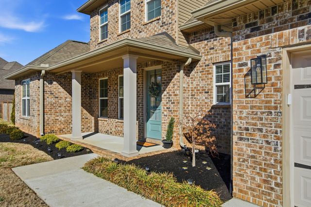 208 Faraway Hills Dr, Gallatin, TN 37066