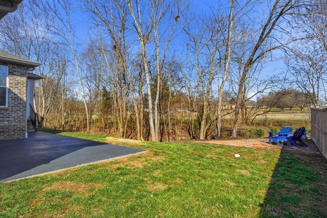 208 Faraway Hills Dr, Gallatin, TN 37066