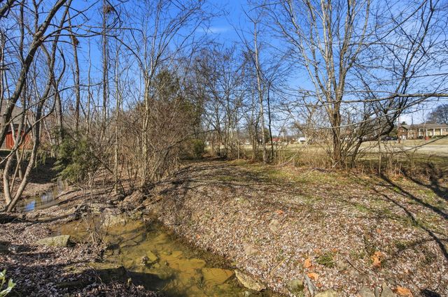 208 Faraway Hills Dr, Gallatin, TN 37066