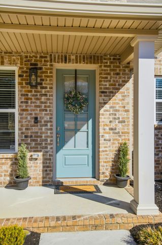 208 Faraway Hills Dr, Gallatin, TN 37066