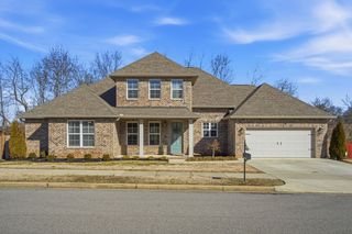 208 Faraway Hills Dr, Gallatin, TN 37066