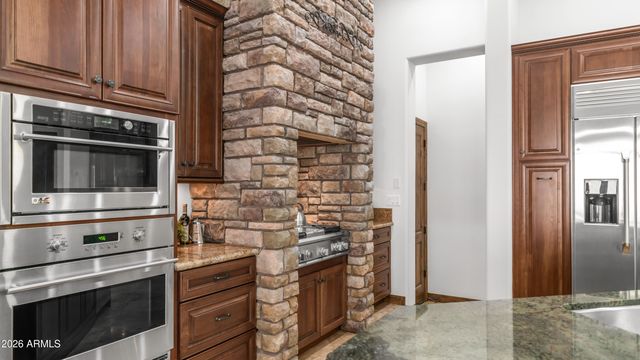 3110 W GLENHAVEN Drive, Phoenix, AZ 85045