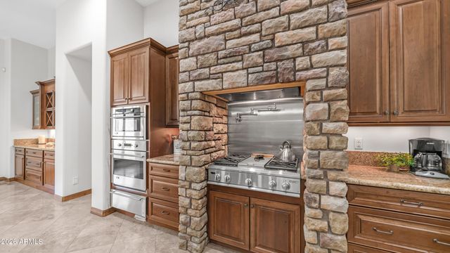 3110 W GLENHAVEN Drive, Phoenix, AZ 85045