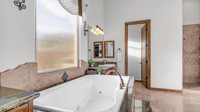 3110 W GLENHAVEN Drive, Phoenix, AZ 85045