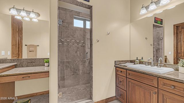 3110 W GLENHAVEN Drive, Phoenix, AZ 85045