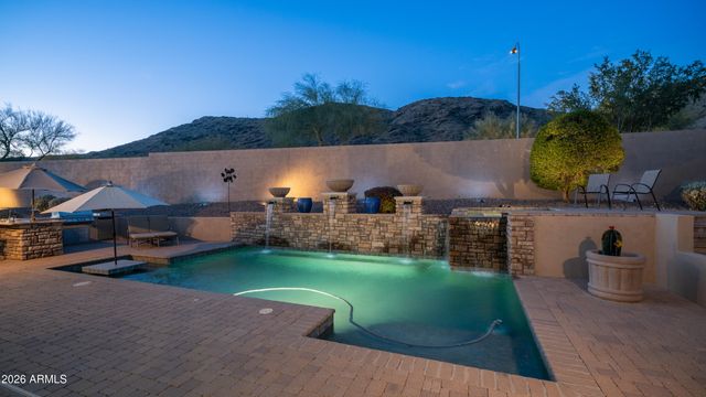 3110 W GLENHAVEN Drive, Phoenix, AZ 85045