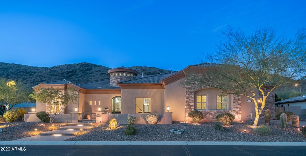 3110 W GLENHAVEN Drive, Phoenix, AZ 85045