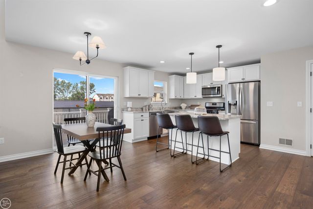 3923 Maple Lane, Auburn Hills, MI 48326
