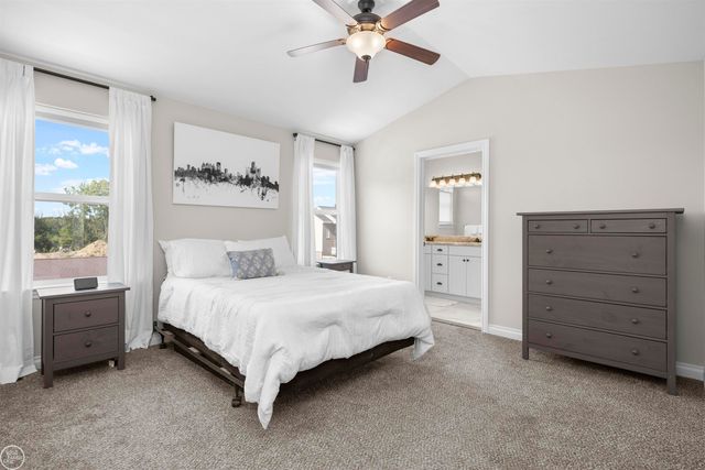 3923 Maple Lane, Auburn Hills, MI 48326