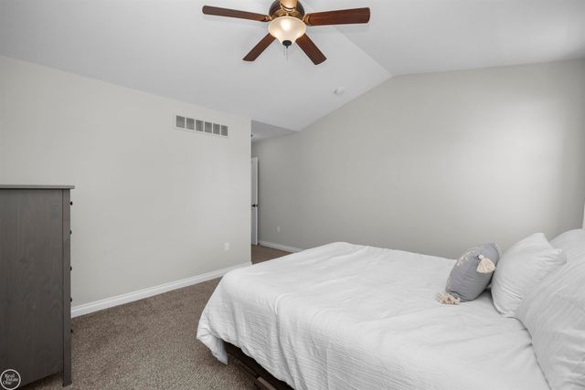 3923 Maple Lane, Auburn Hills, MI 48326