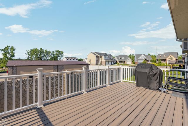 3923 Maple Lane, Auburn Hills, MI 48326